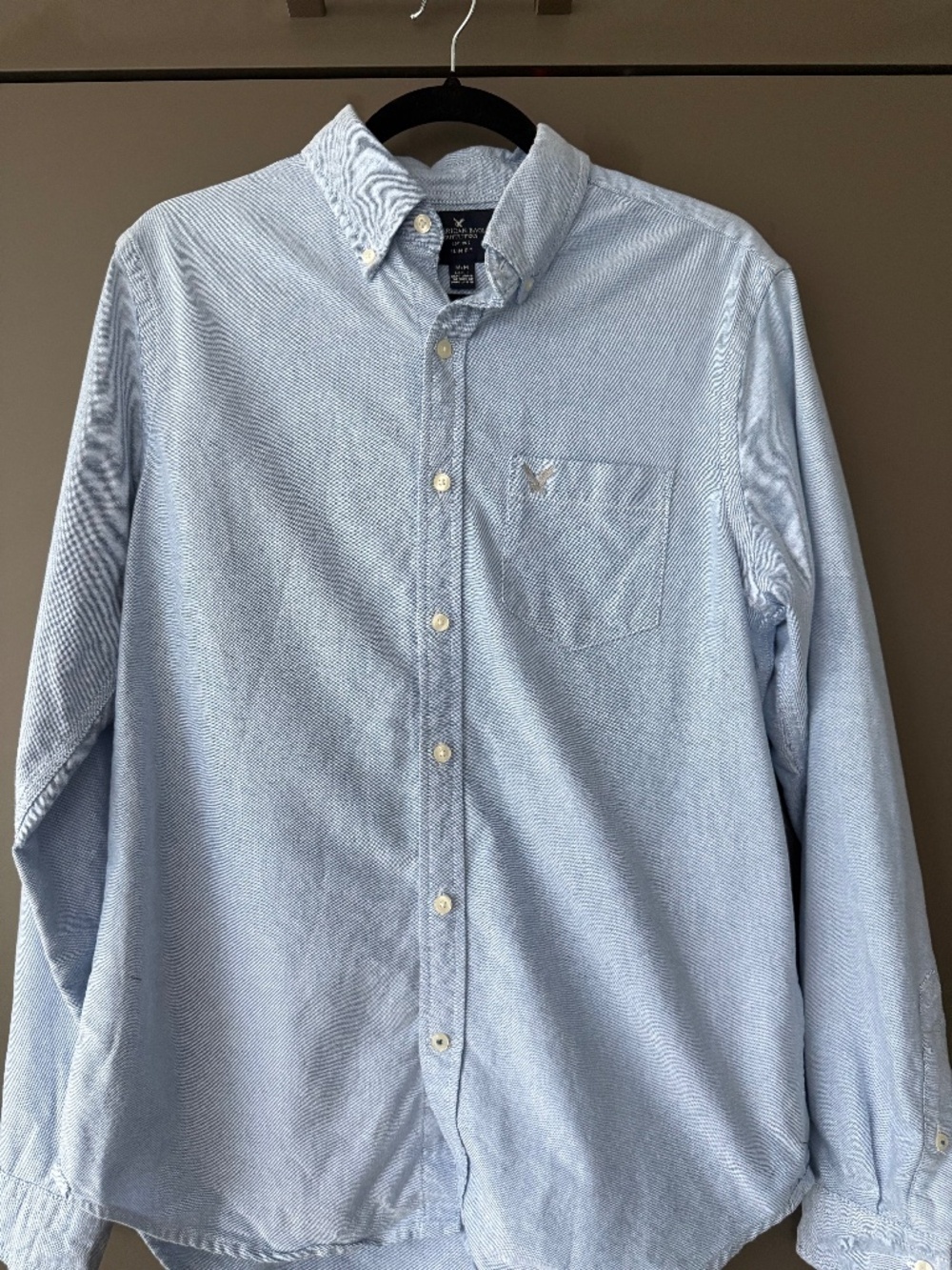 NWOT American Eagle Slim Fit Oxford Button-Up Shirt Light Blue Size Medium - Picture 7 of 9